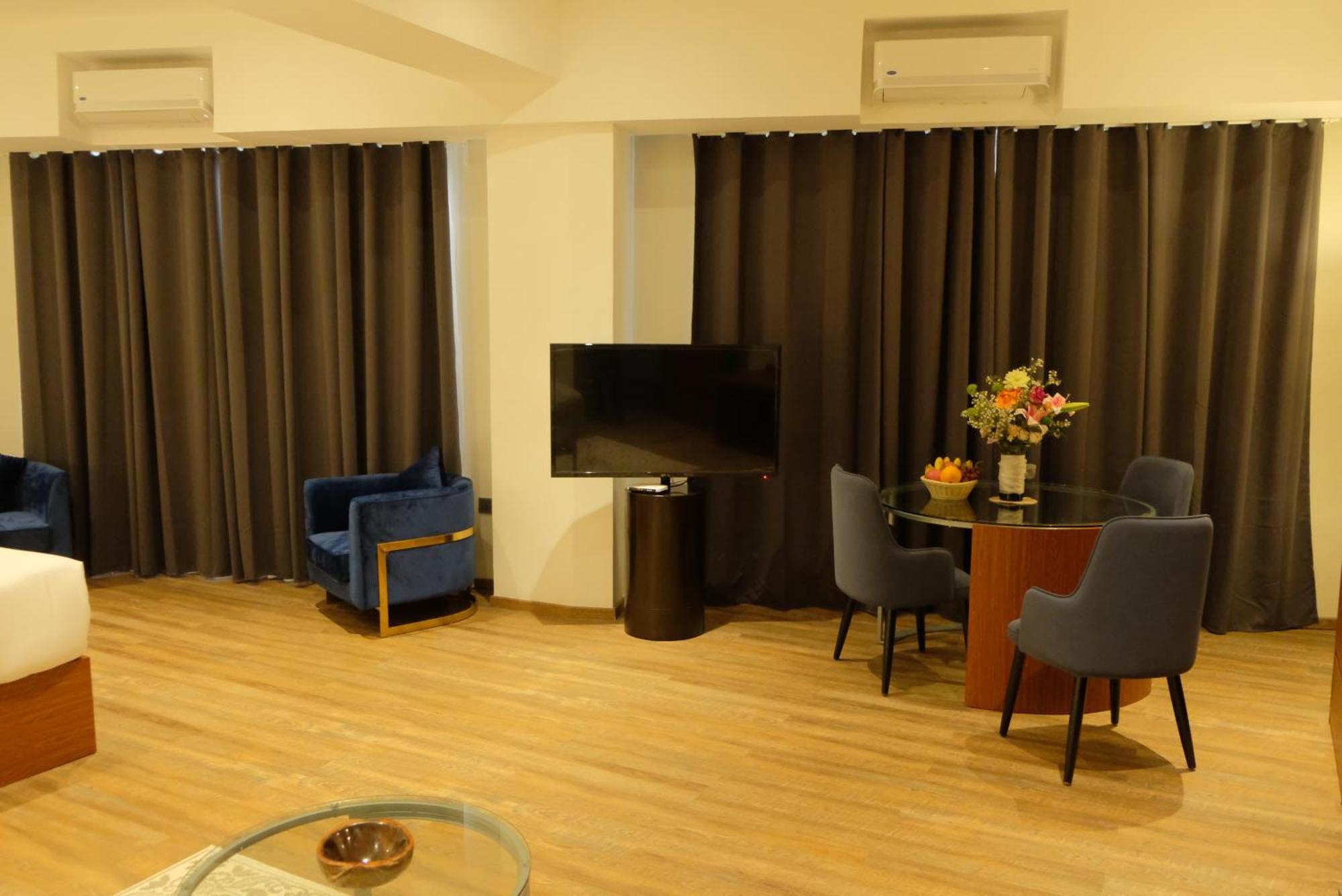 Villa Isabel Hotel Sorsogon Bagian luar foto